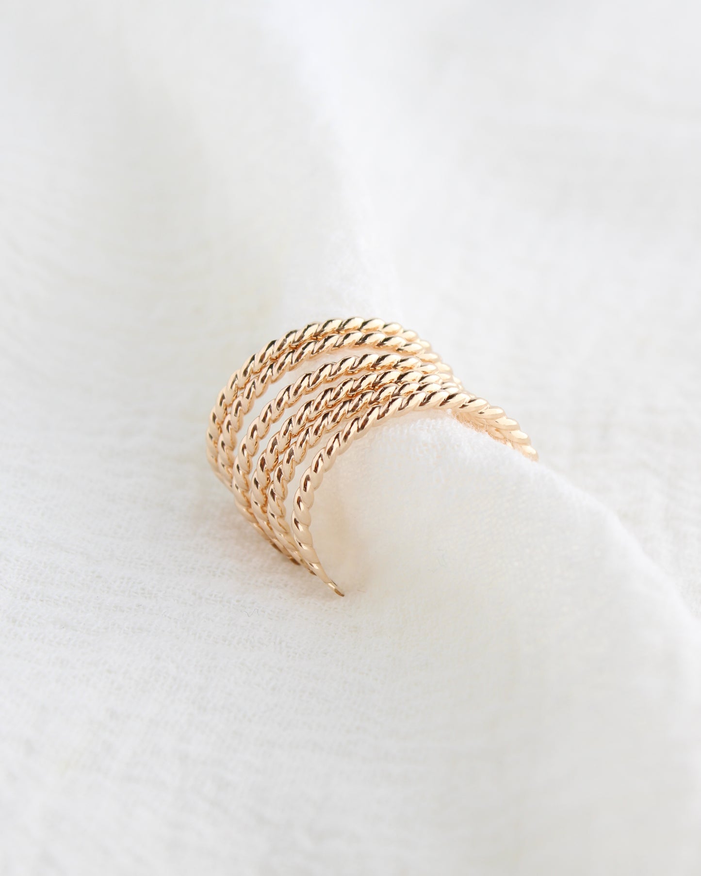 1.3mm Twisted Cuff Ring, R72
