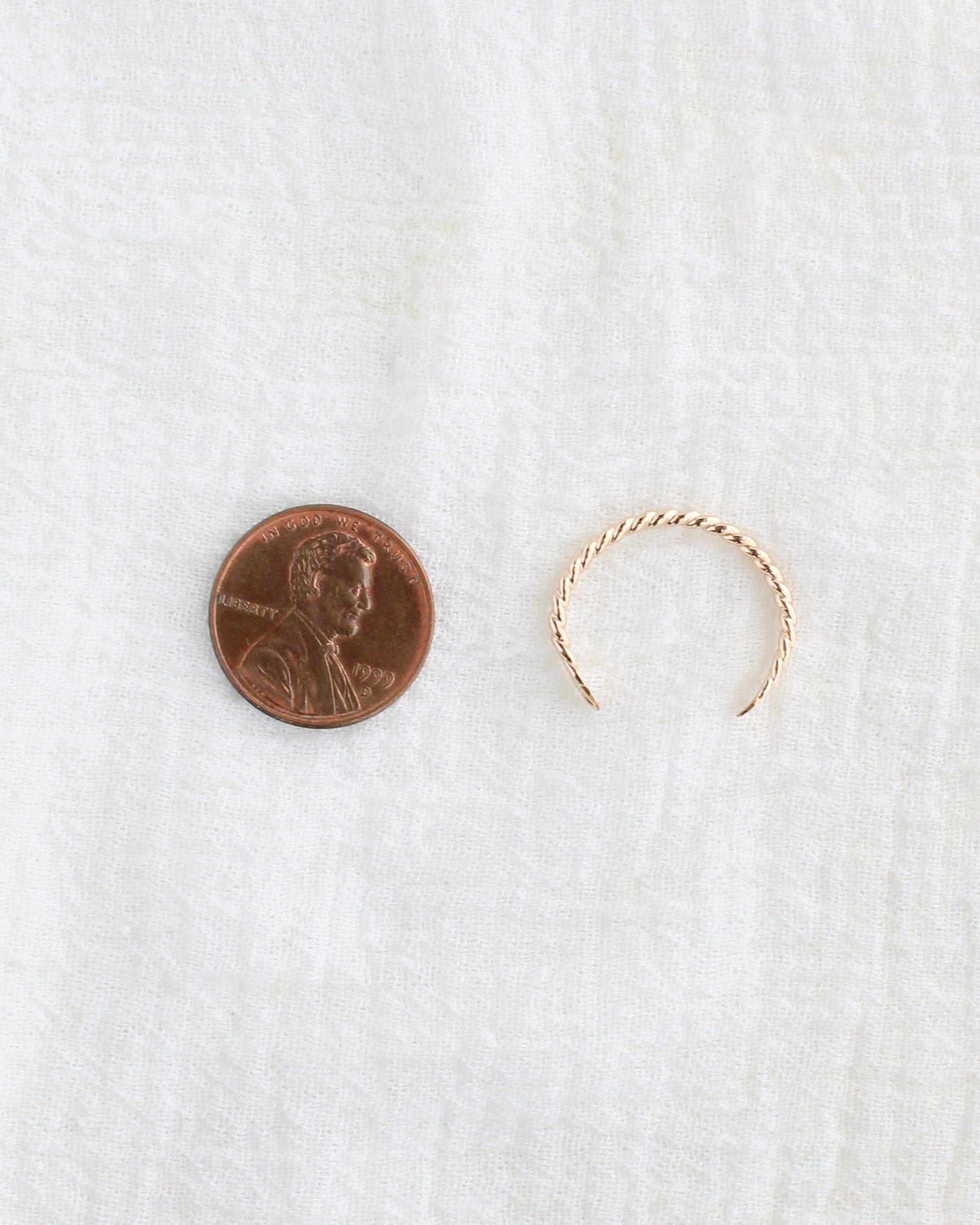 1.3mm Twisted Cuff Ring, R72