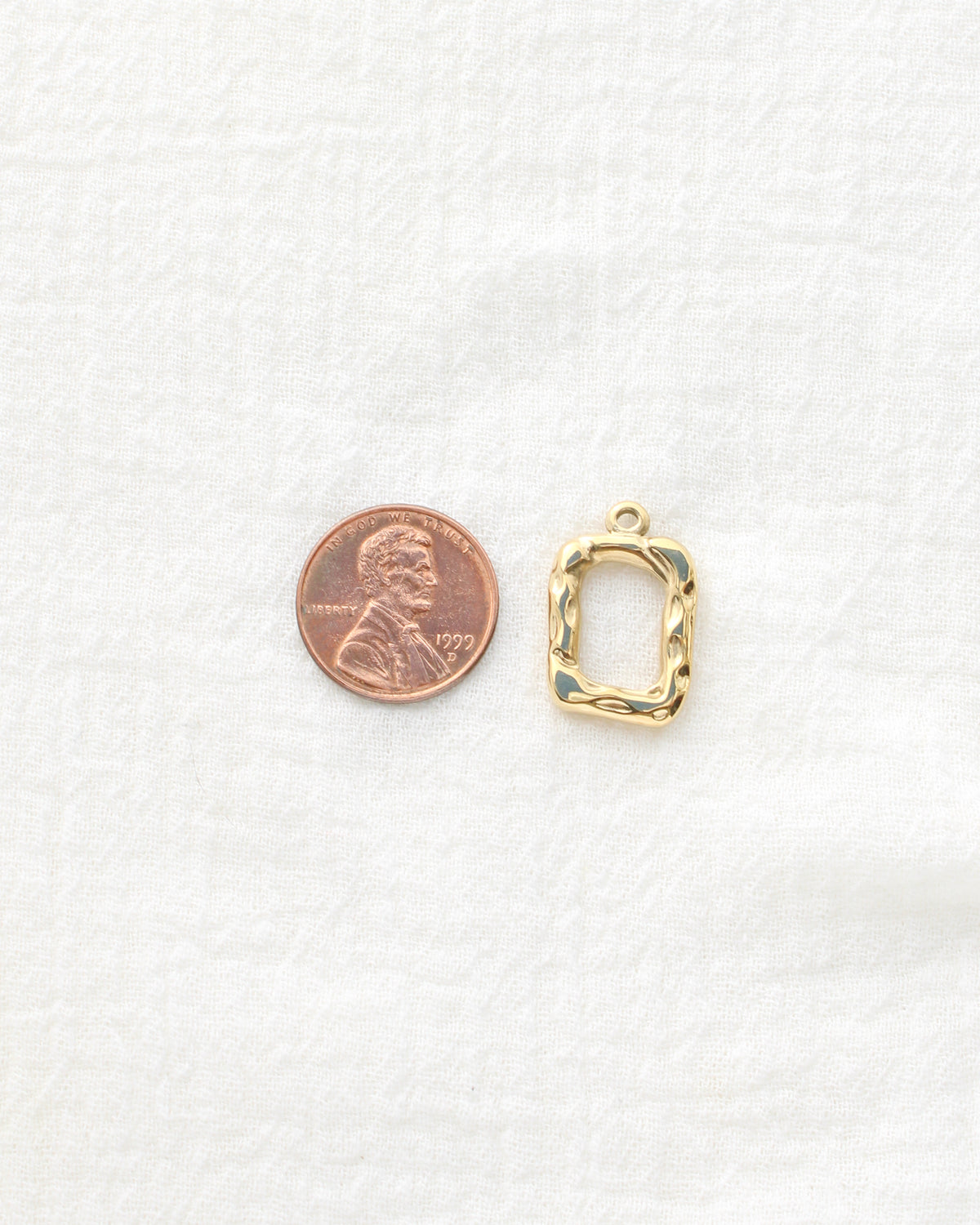 21mm Hammered Open Rectangle PVD Charm, CH503