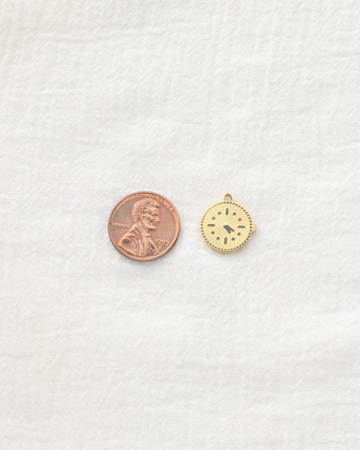 16mm Clock PVD Charm, CH502