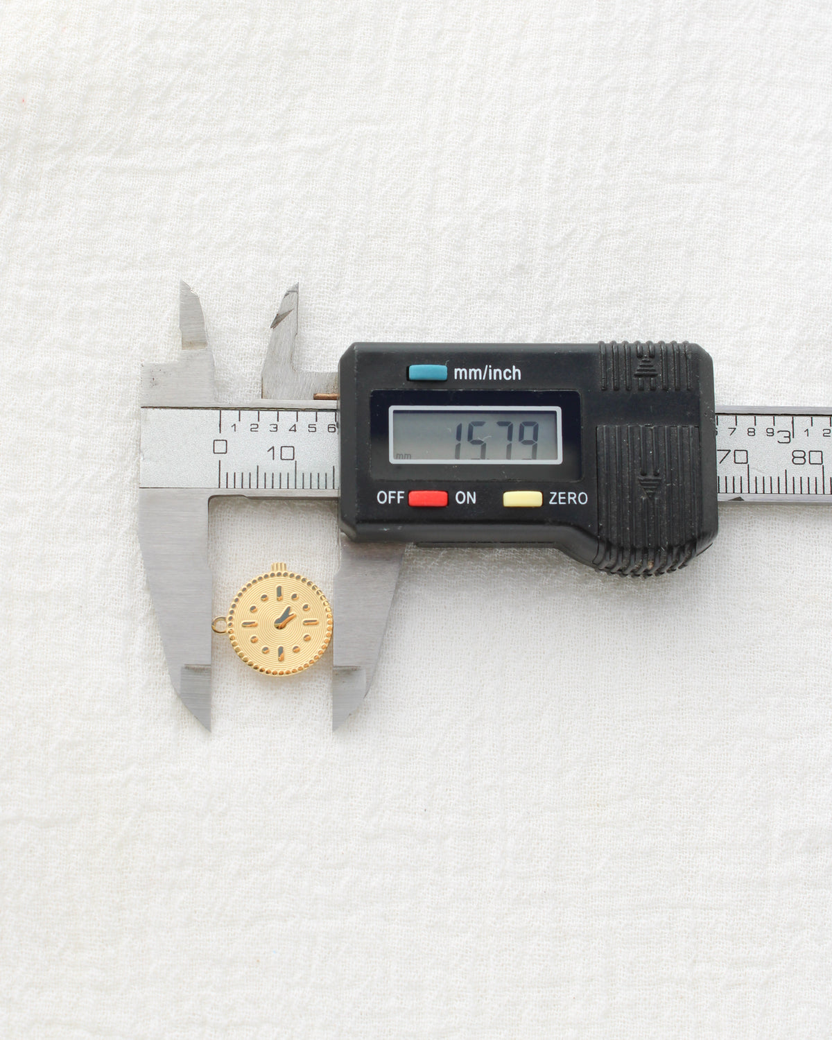 16mm Clock PVD Charm, CH502