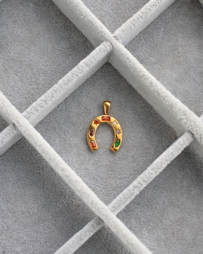 25mm Horseshoe w/ Rhinestones PVD Charm, CH399