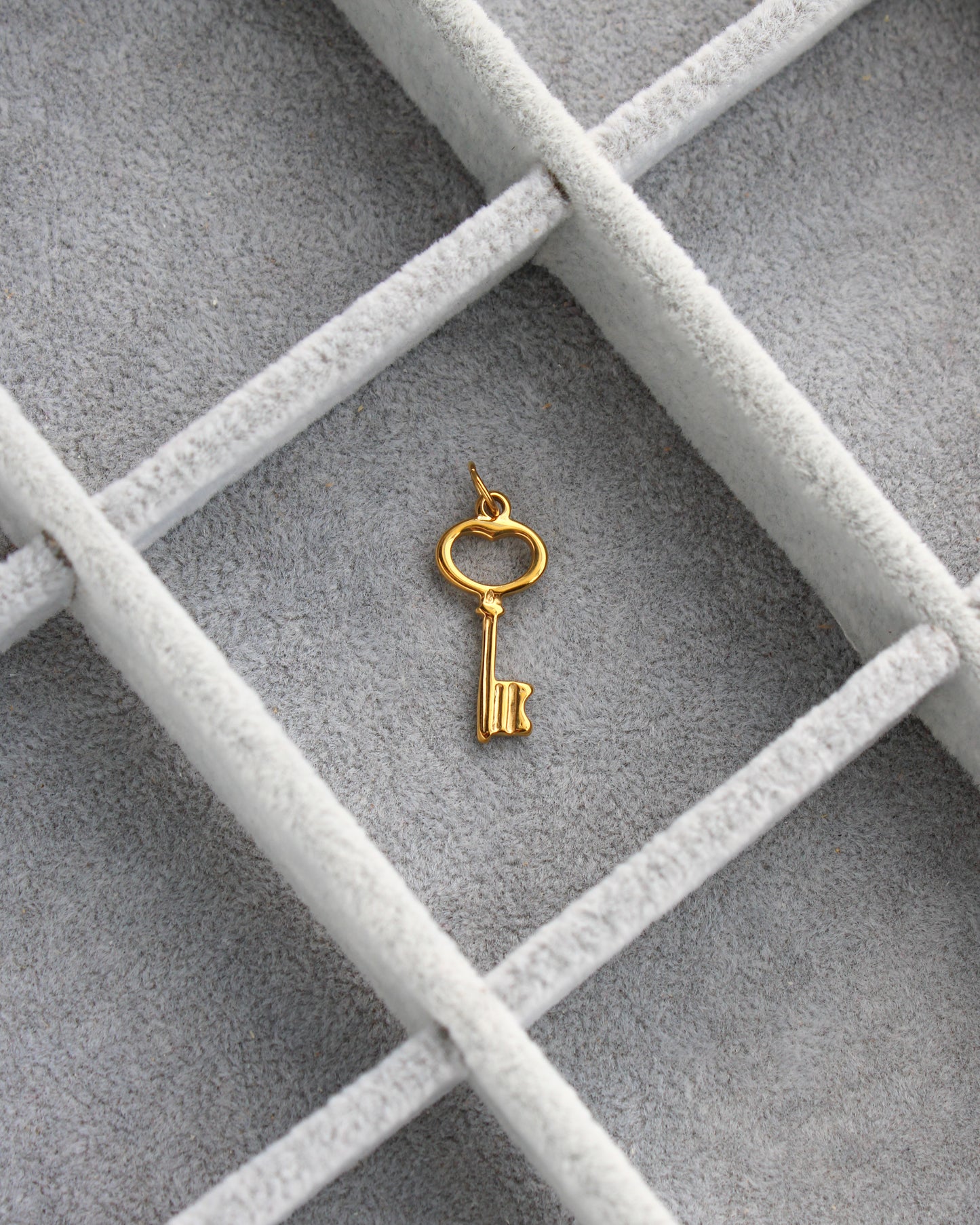 20mm Key PVD Charm, CH411
