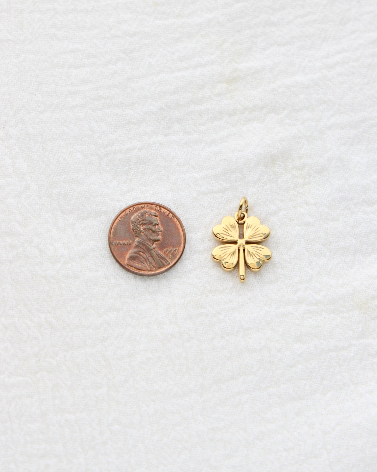 14mm Clover PVD Charm, CH405