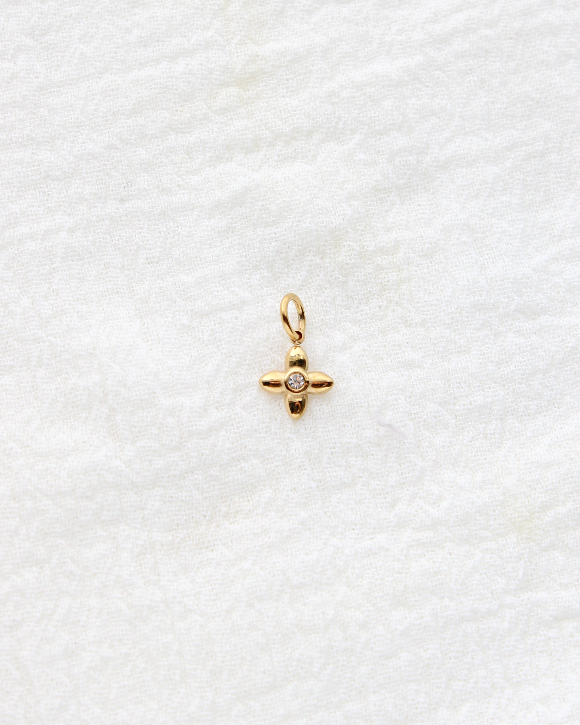 7mm Small Flower PVD Charm, CH410