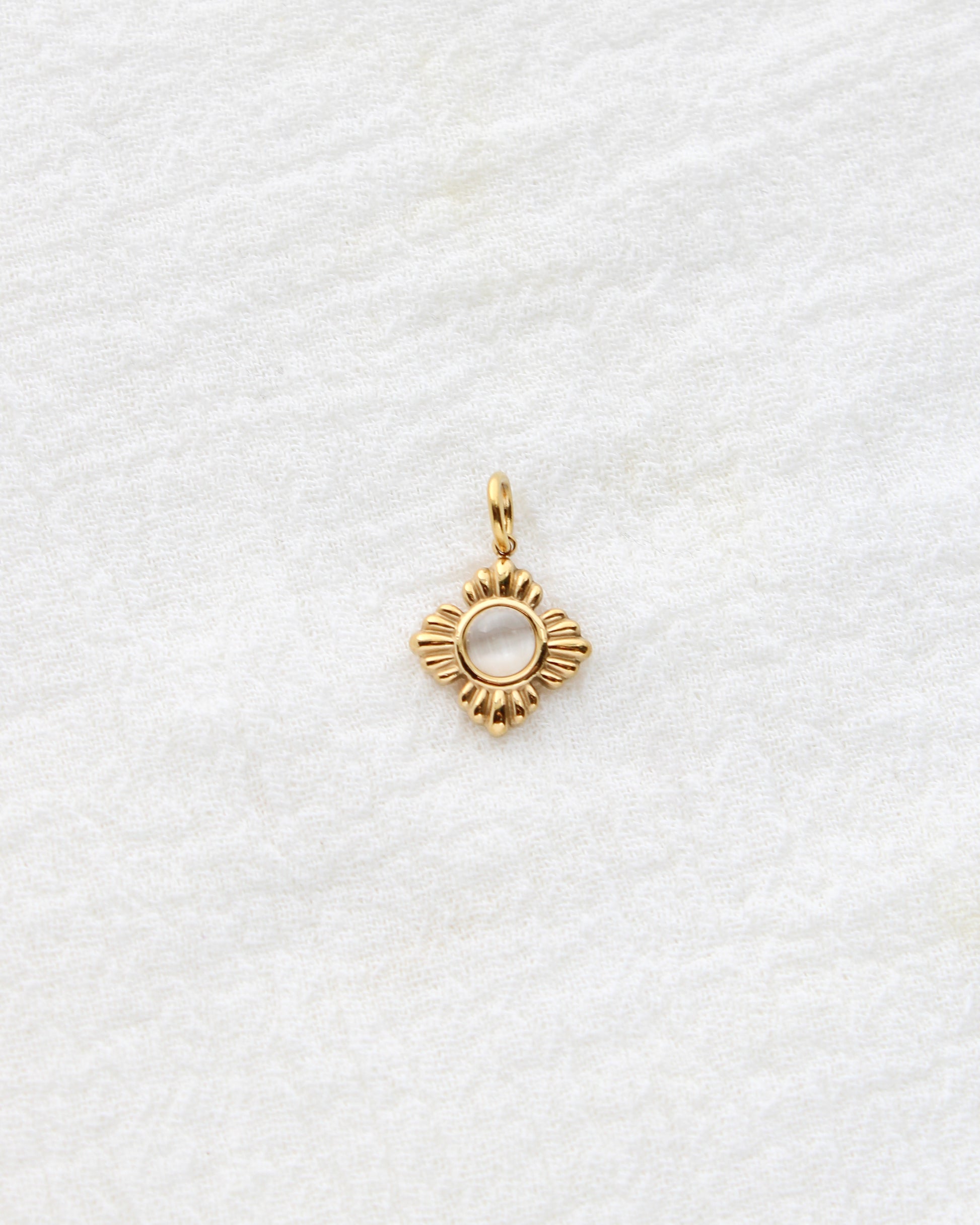 11mm Quatrefoil w/ Opal PVD Charm, CH409