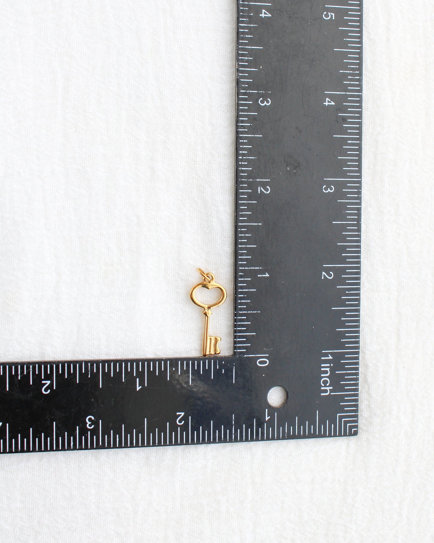 20mm Key PVD Charm, CH411