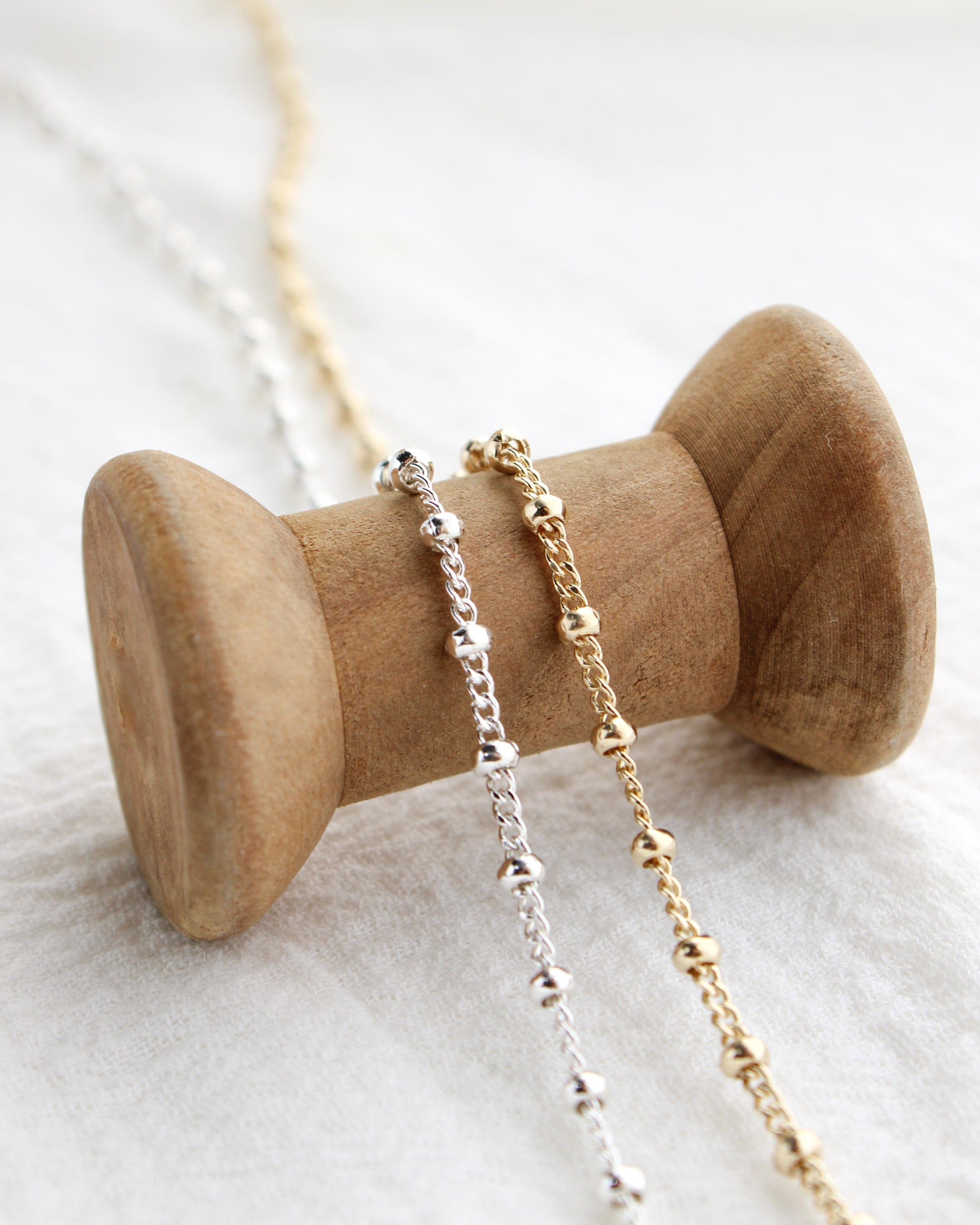 2.7mm Curb Chain with Beads, S273, G273