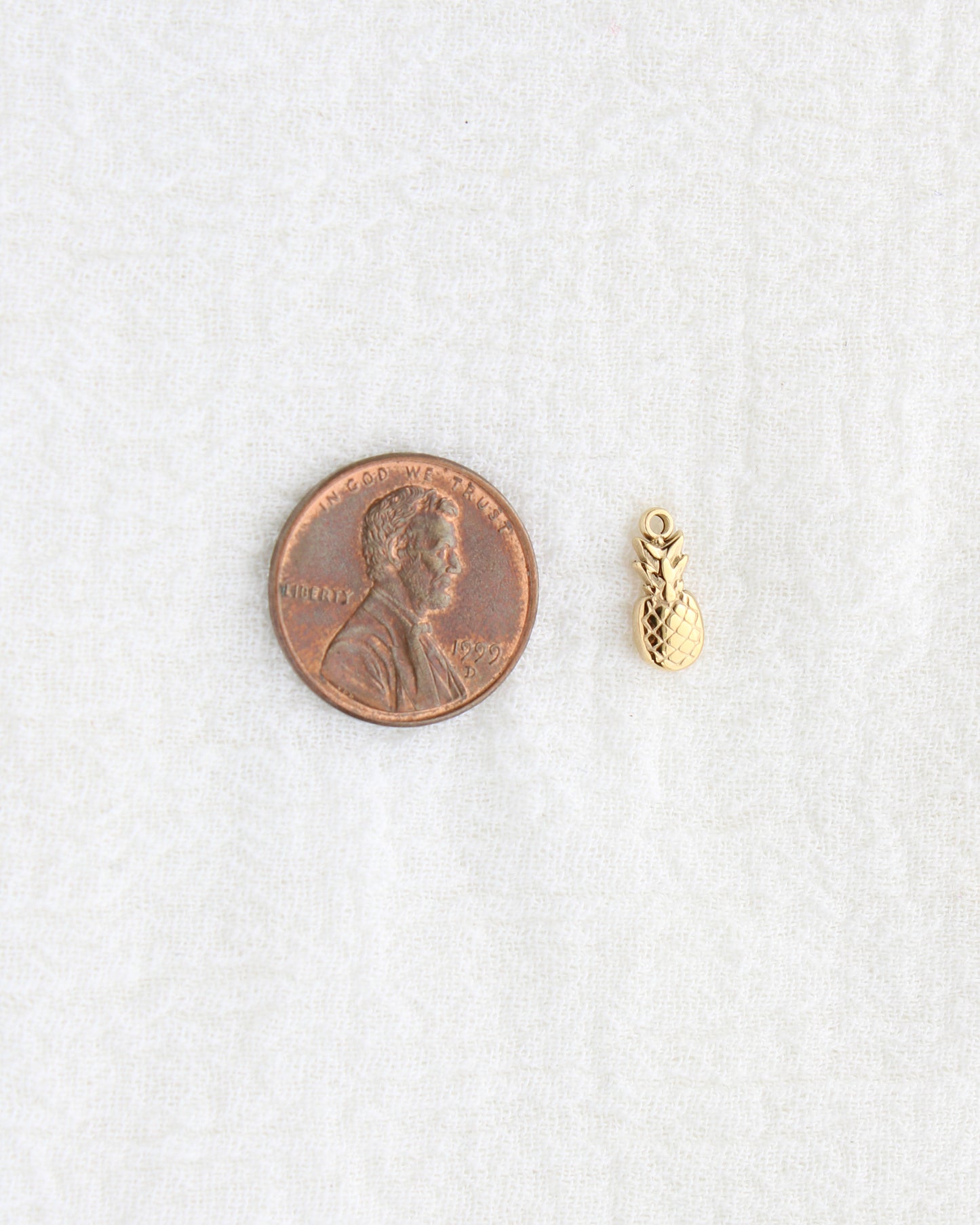 12mm Pineapple PVD Charm, CH441