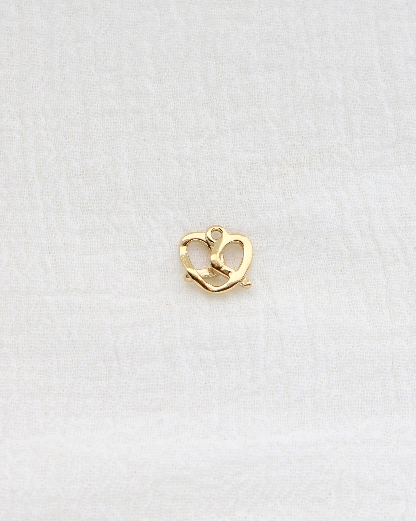 12mm Mini Pretzel PVD Charm, CH444