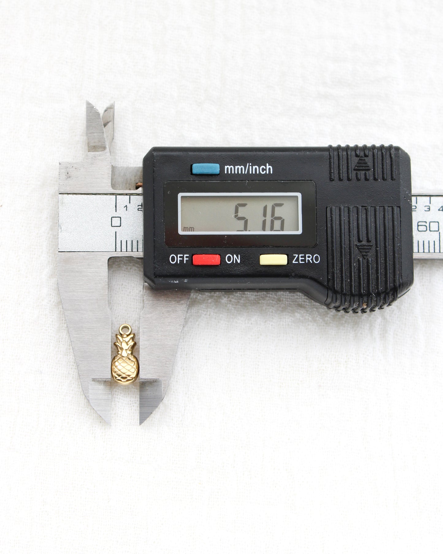 12mm Pineapple PVD Charm, CH441