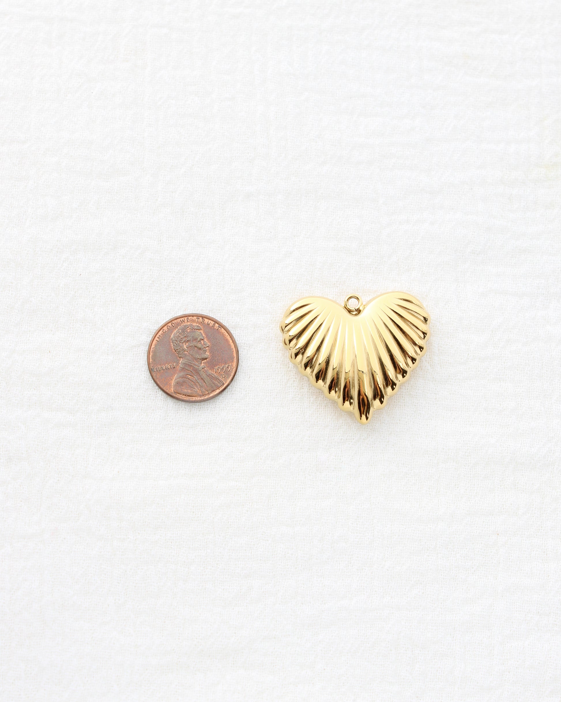28mm Large Lined Heart PVD Charm, CH453