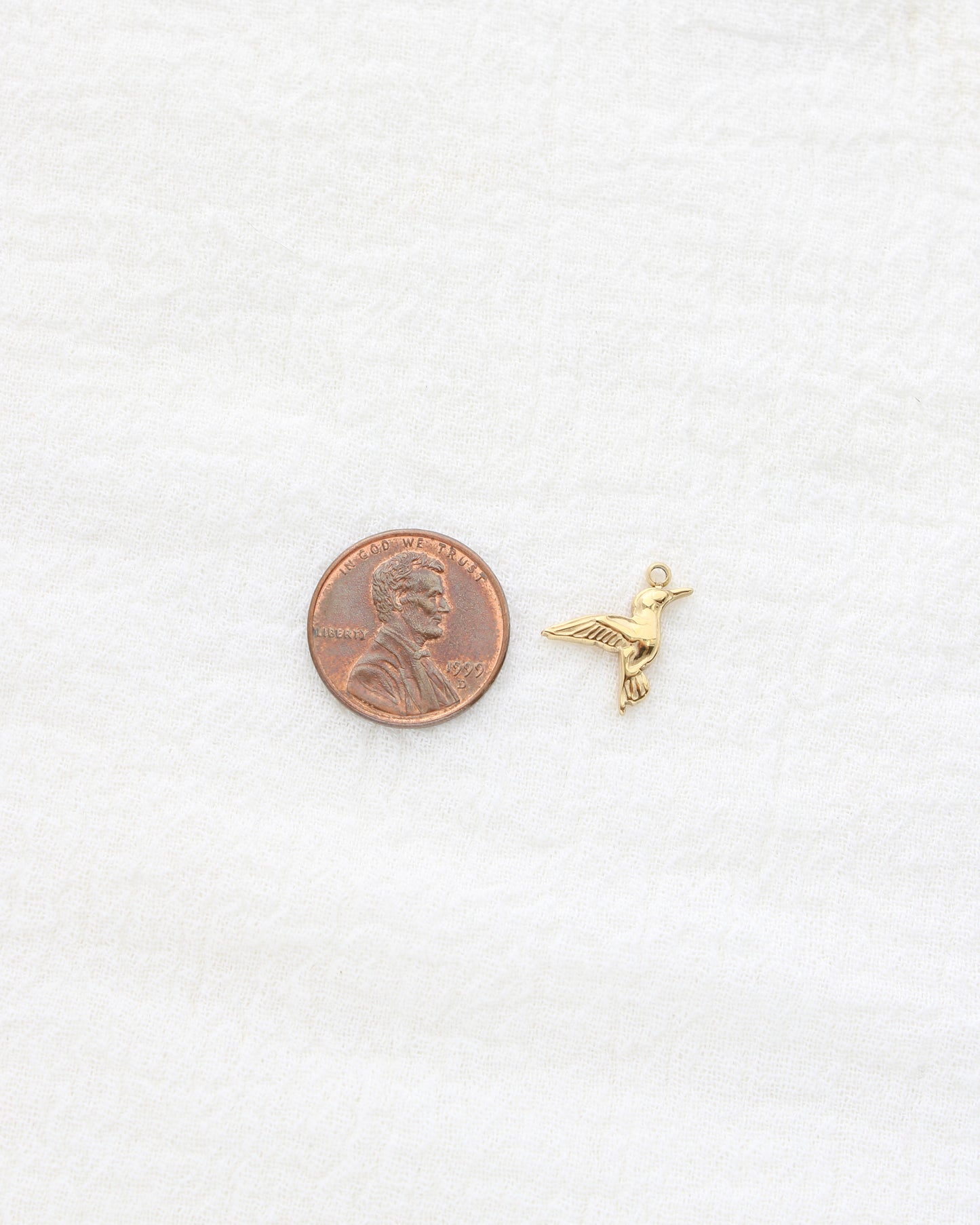 15mm Hummingbird PVD Charm, CH445