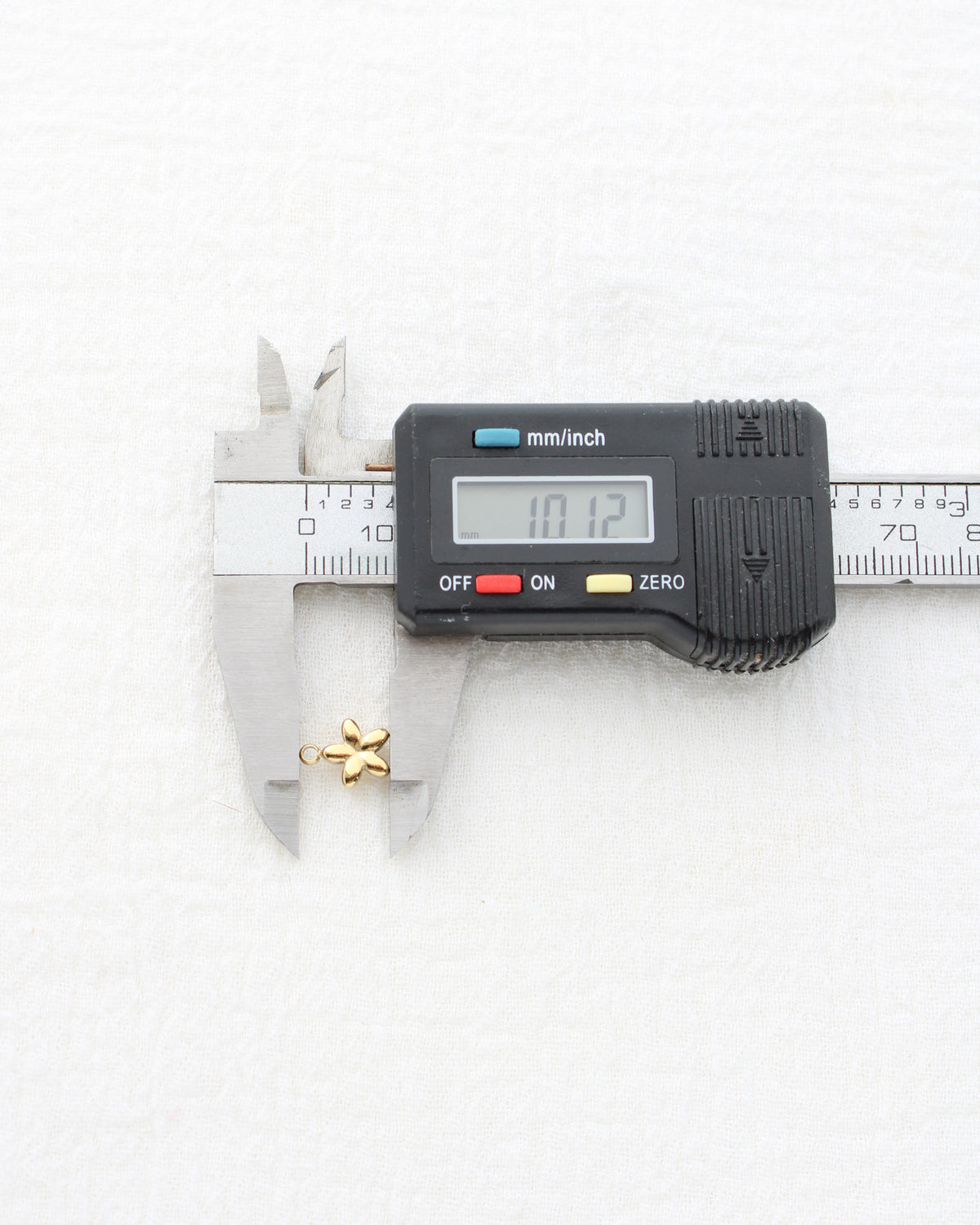 10mm Mini Flower PVD Charm, CH446