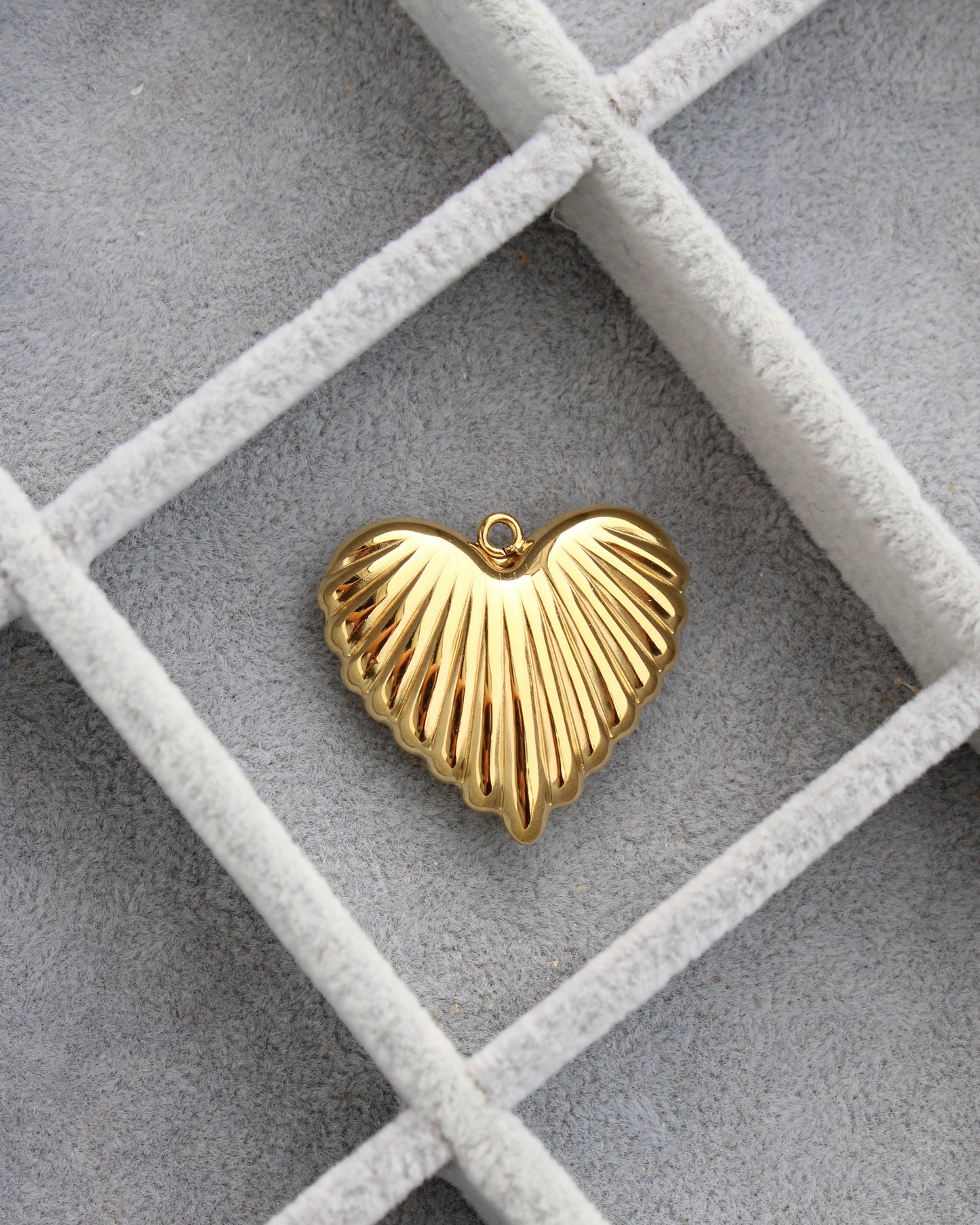 28mm Large Lined Heart PVD Charm, CH453