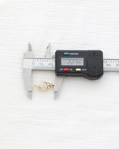22mm Conch Shell w/ CZ PVD Charm, CH461