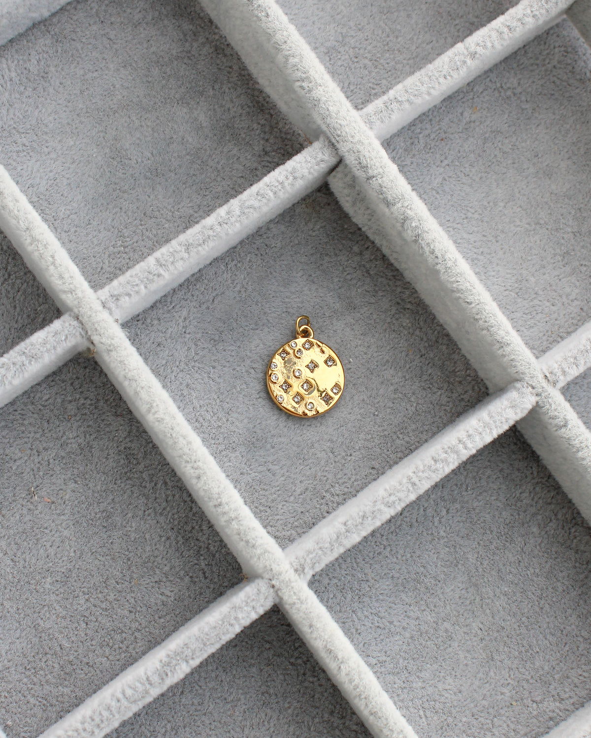 18mm Disc with Zircon PVD Charm, CH460