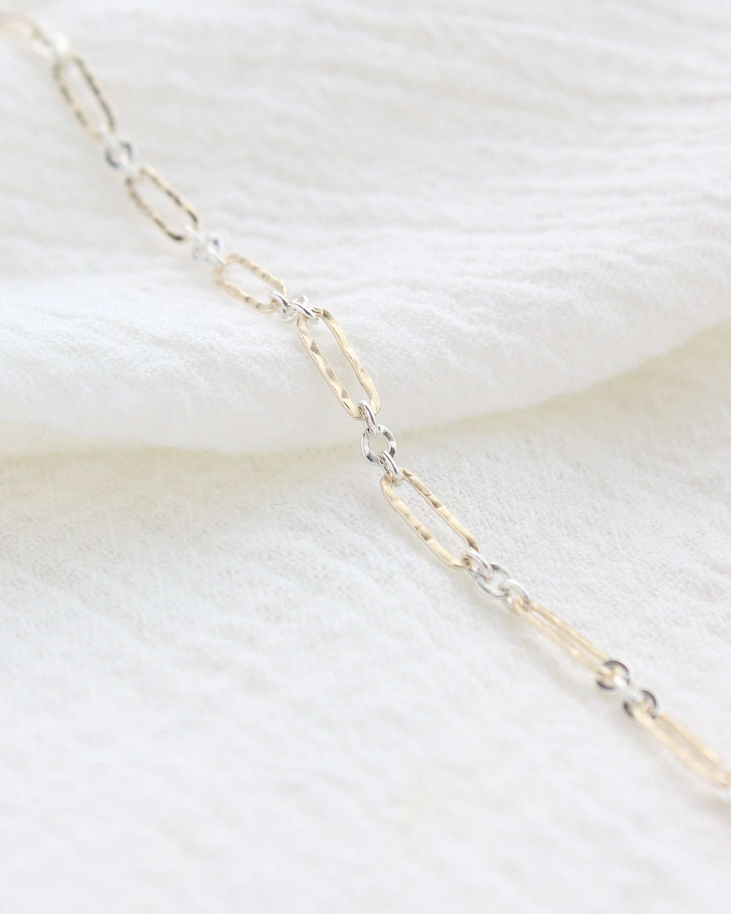 2.8mm Hammered Long and Short 1+3 Mixed Metal Chain, M279