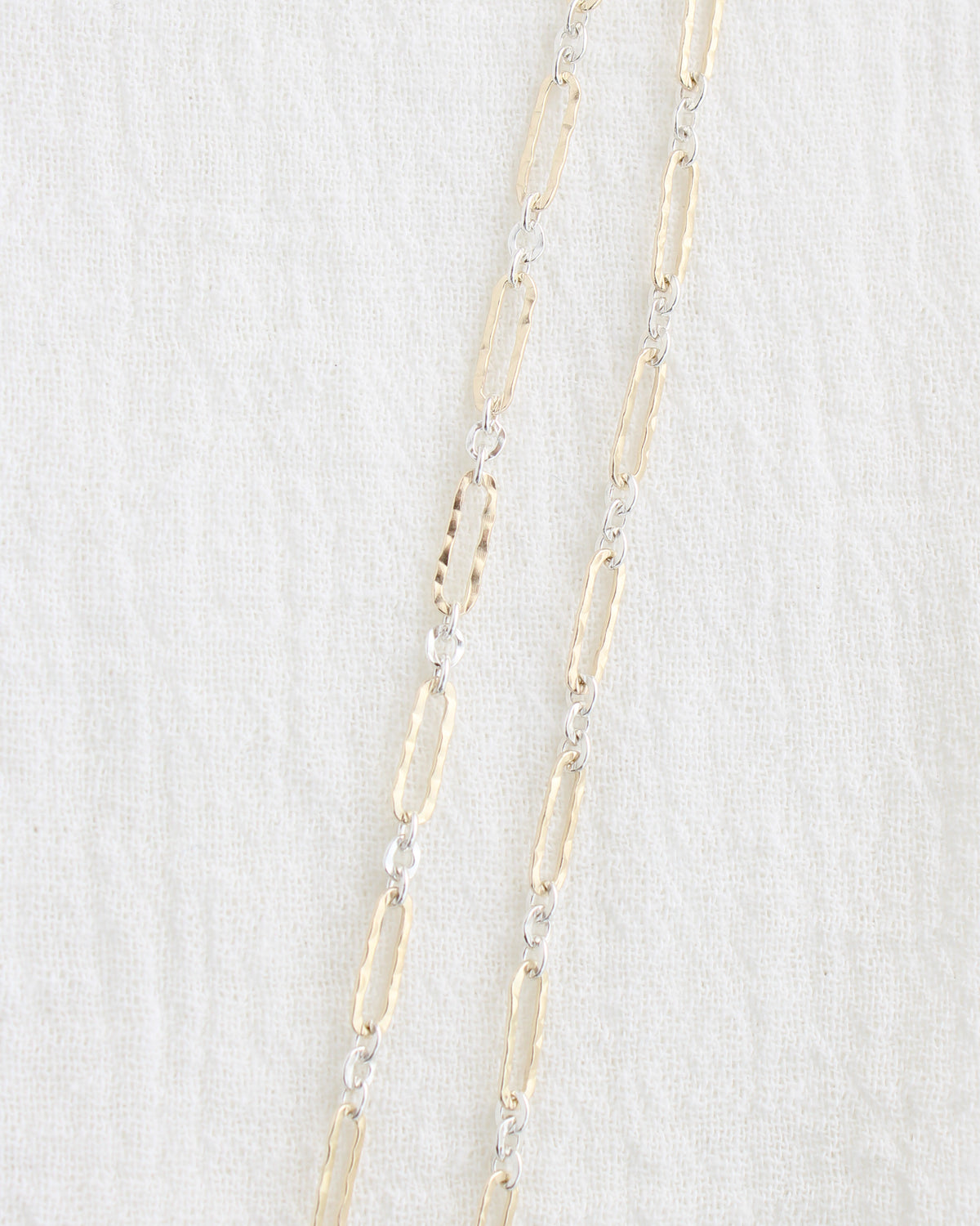 2.8mm Hammered Long and Short 1+3 Mixed Metal Chain, M279