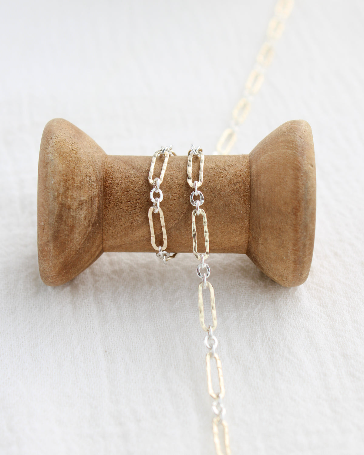 2.8mm Hammered Long and Short 1+3 Mixed Metal Chain, M279