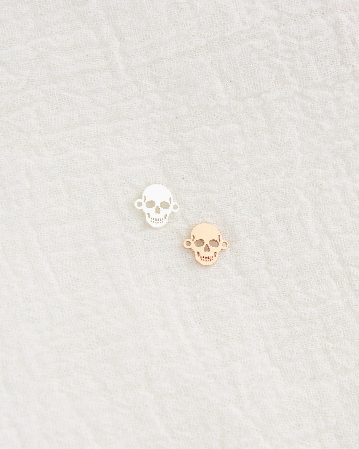 Skull Connector, CN496