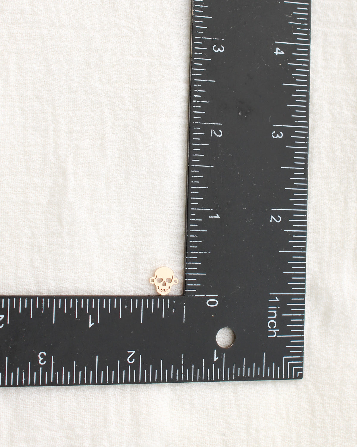 Skull Connector, CN496