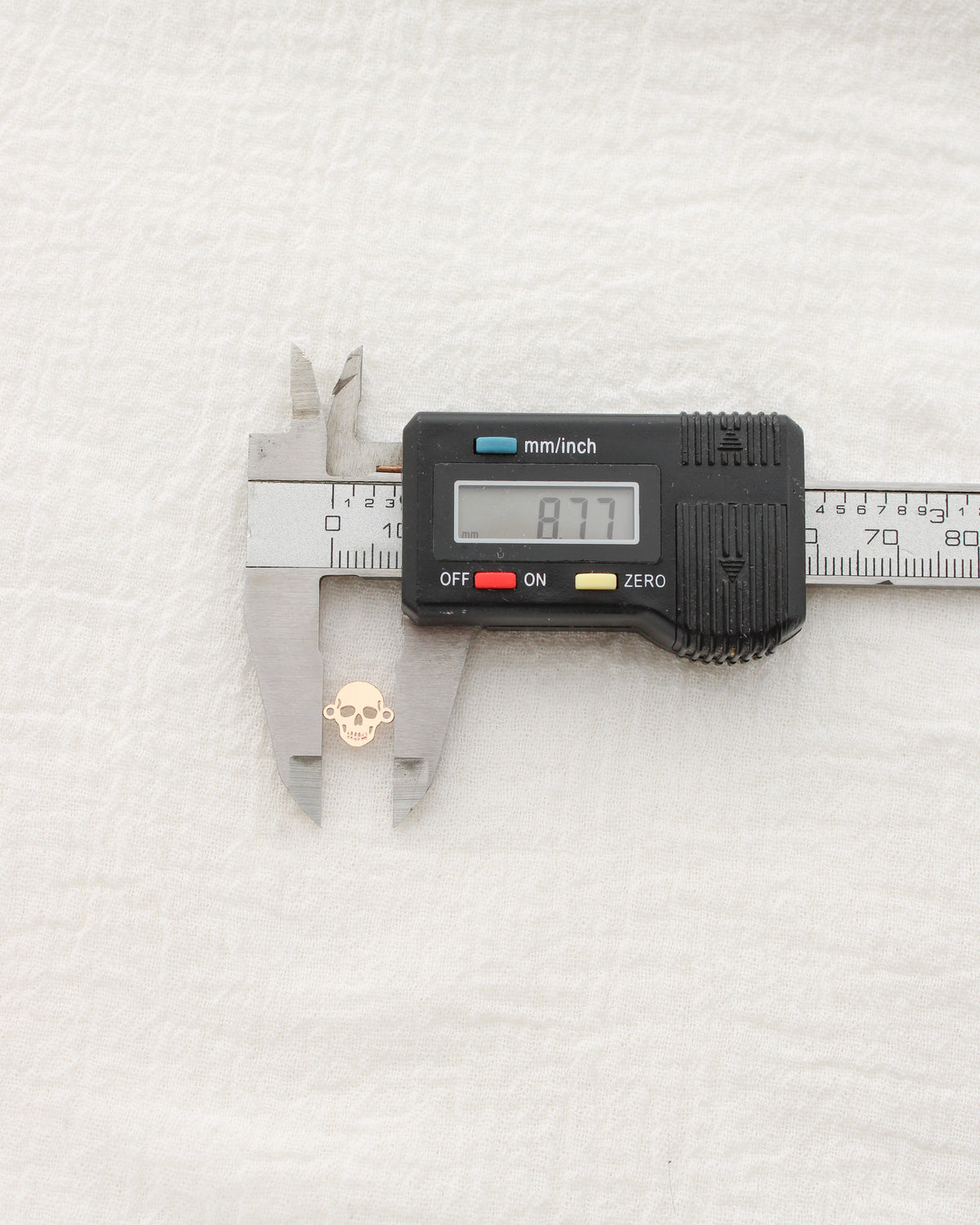 Skull Connector, CN496