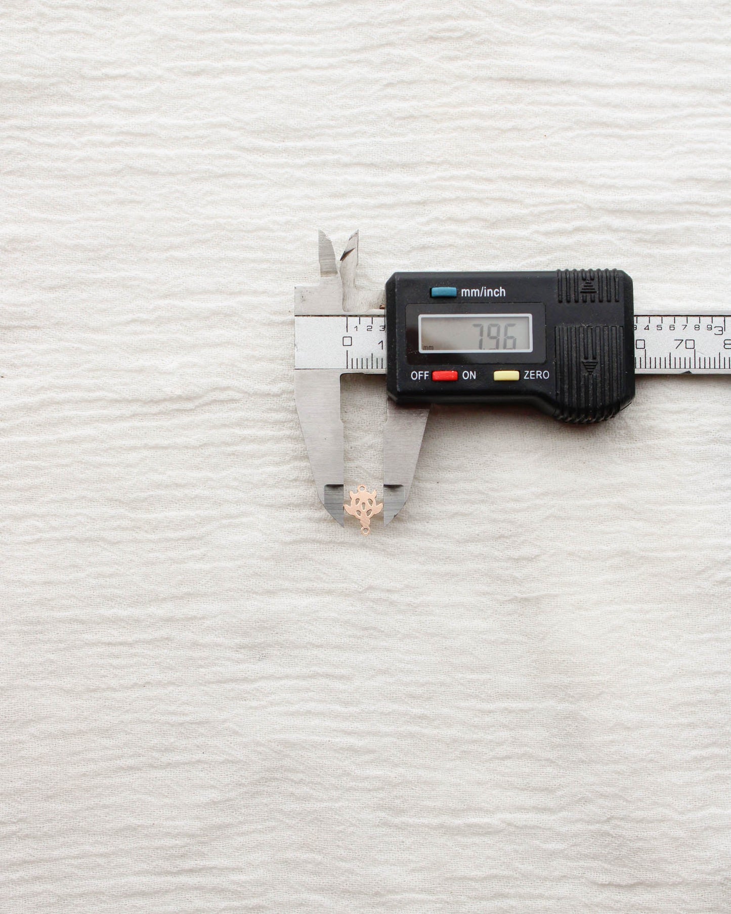 Turtle Connector Charm, CN355
