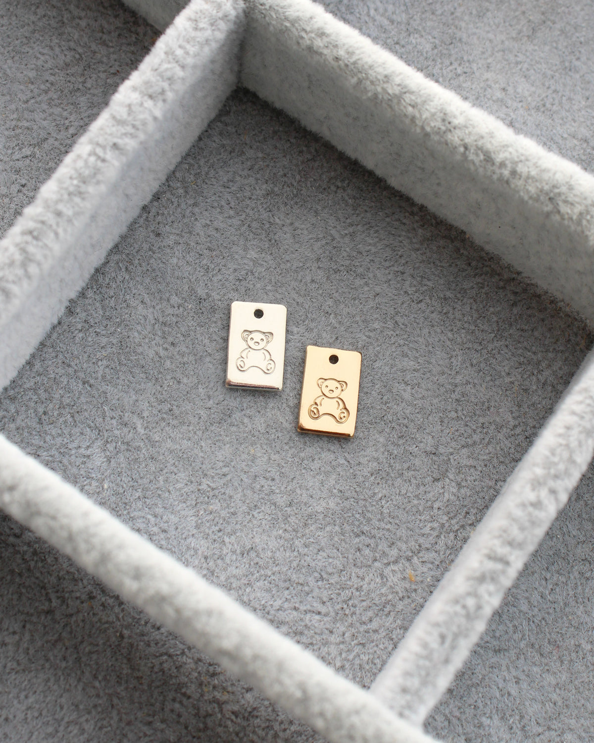 10mm Bear Rectangle Charm, CH266