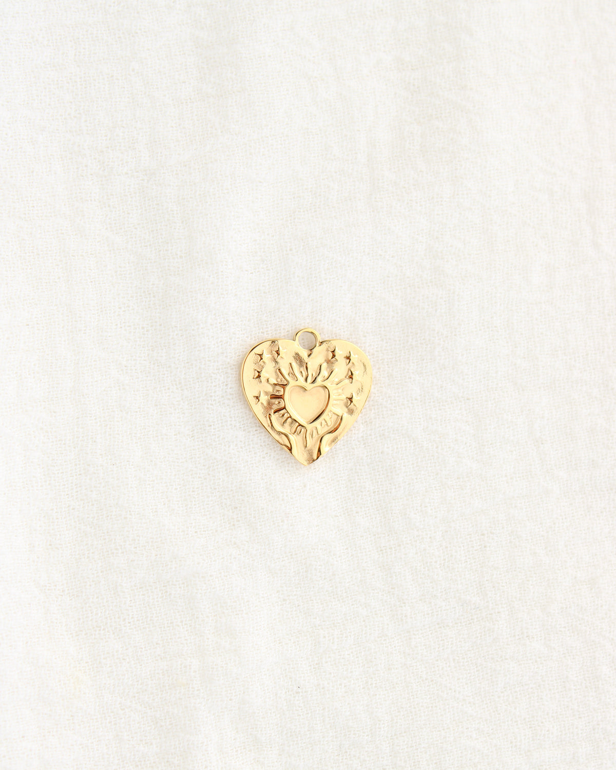 18mm Bursting Heart PVD Charm, CH473