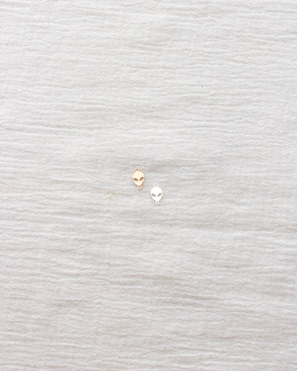 Alien Connector Charm, CN379