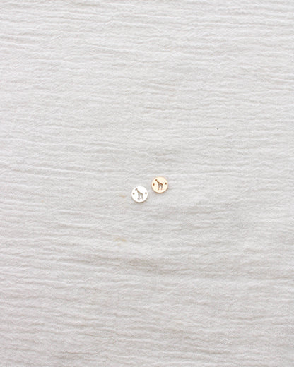 Giraffe Round Connector Charm, CN378