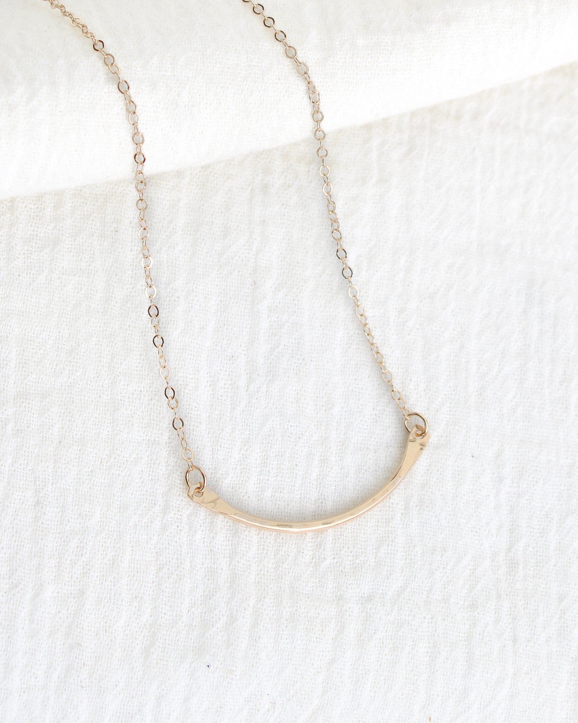 16" Hammered Arc Necklace, N92