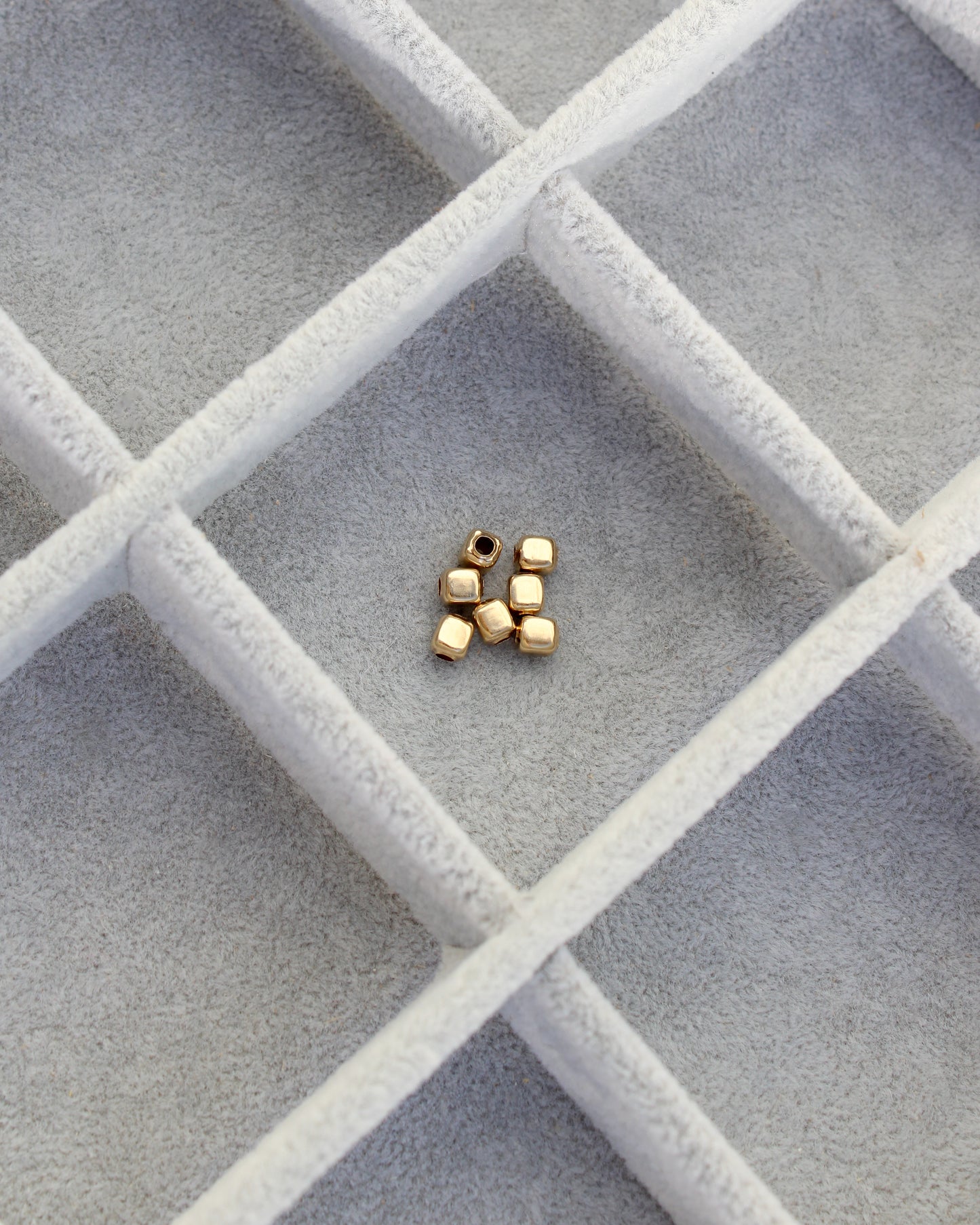 4mm Square Bead, BD04