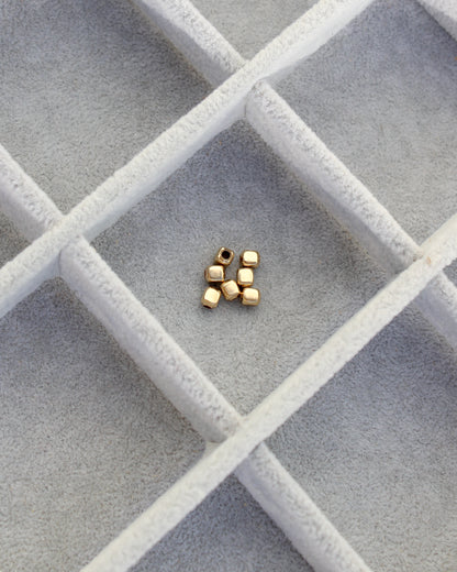 4mm Square Bead, BD04