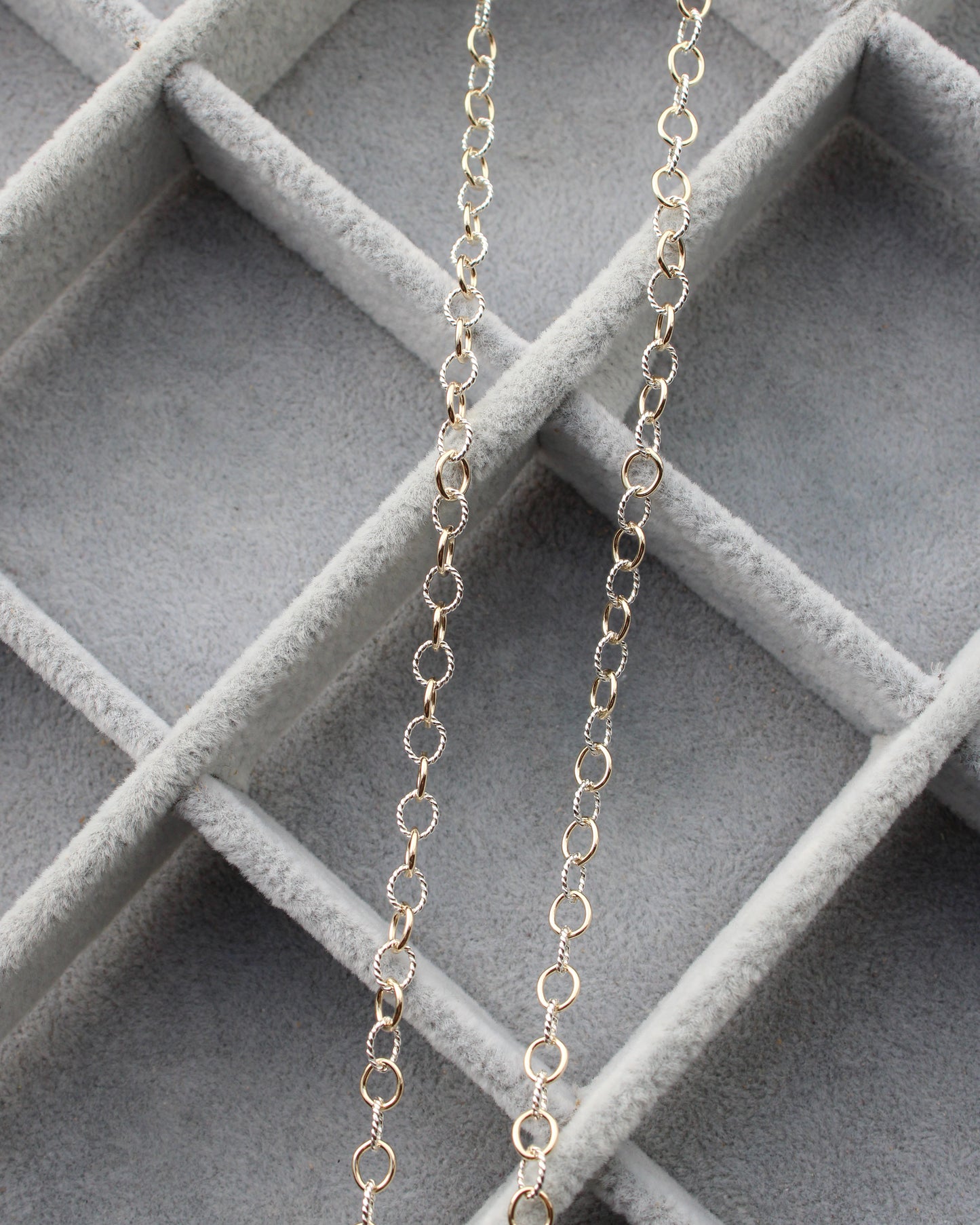 4.5mm Alternate Twisted Mixed Metal Cable Chain, M202