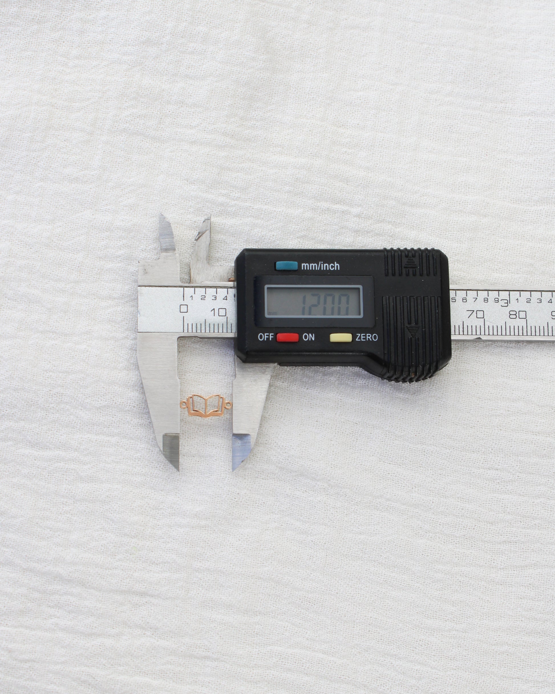 Open Book Connector, CN446