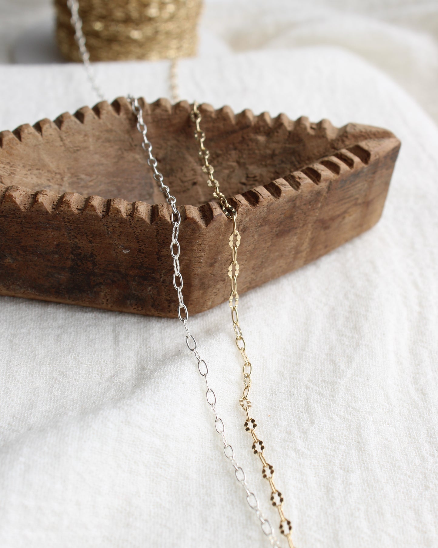 2mm Alternate Dapped Paperclip Chain, S235, G235