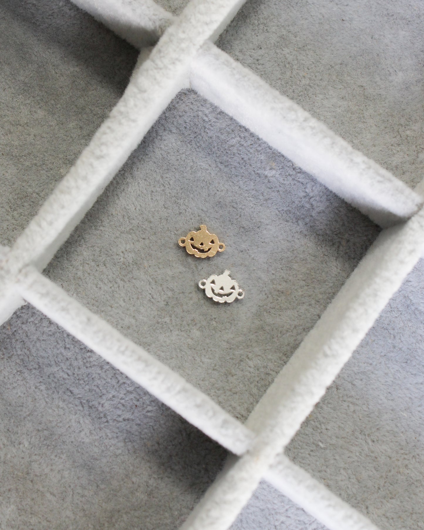 Pumpkin Head Connector, CN381