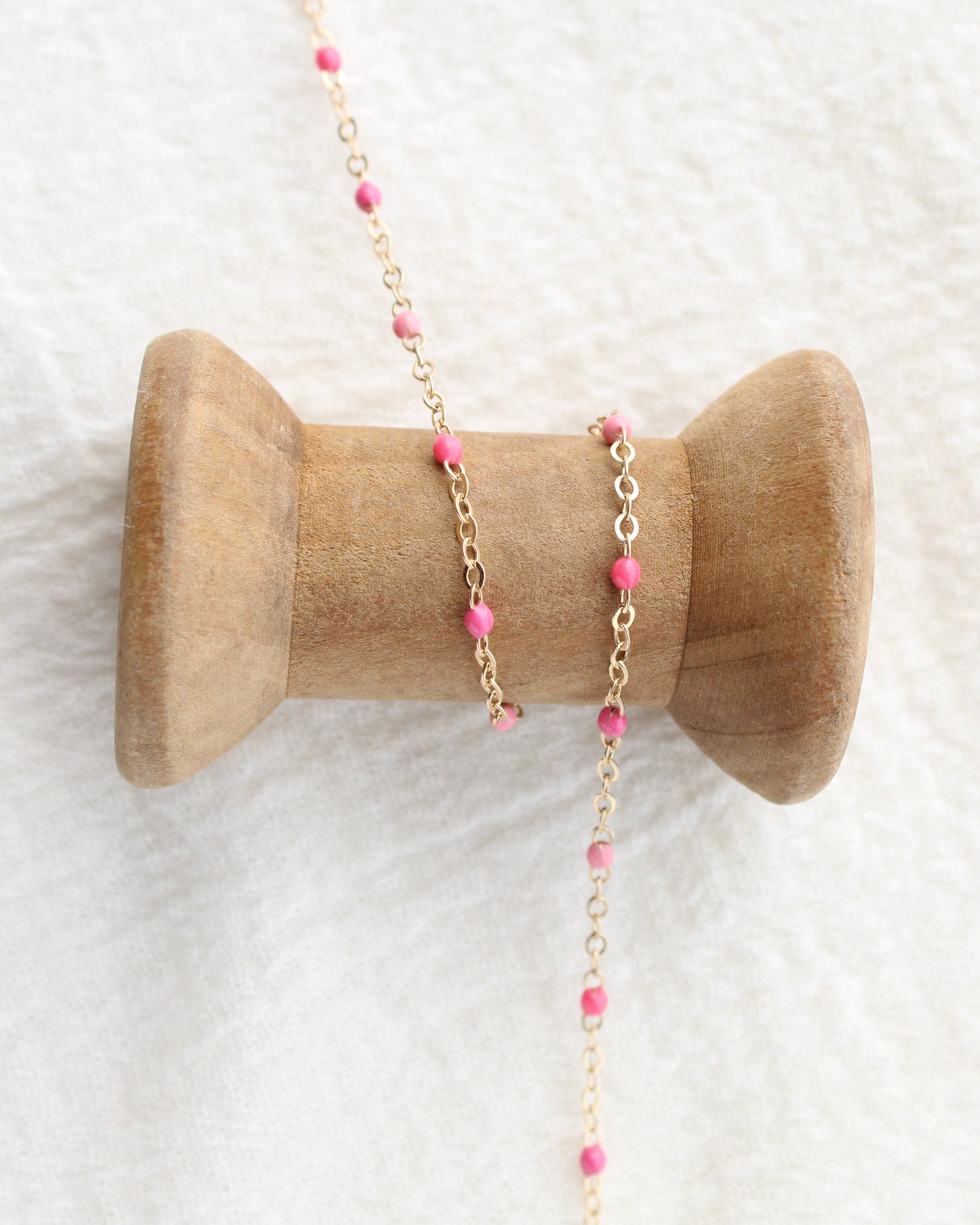 1.6mm Flat Cable Chain with Multi Pink Enamel Dots, G206