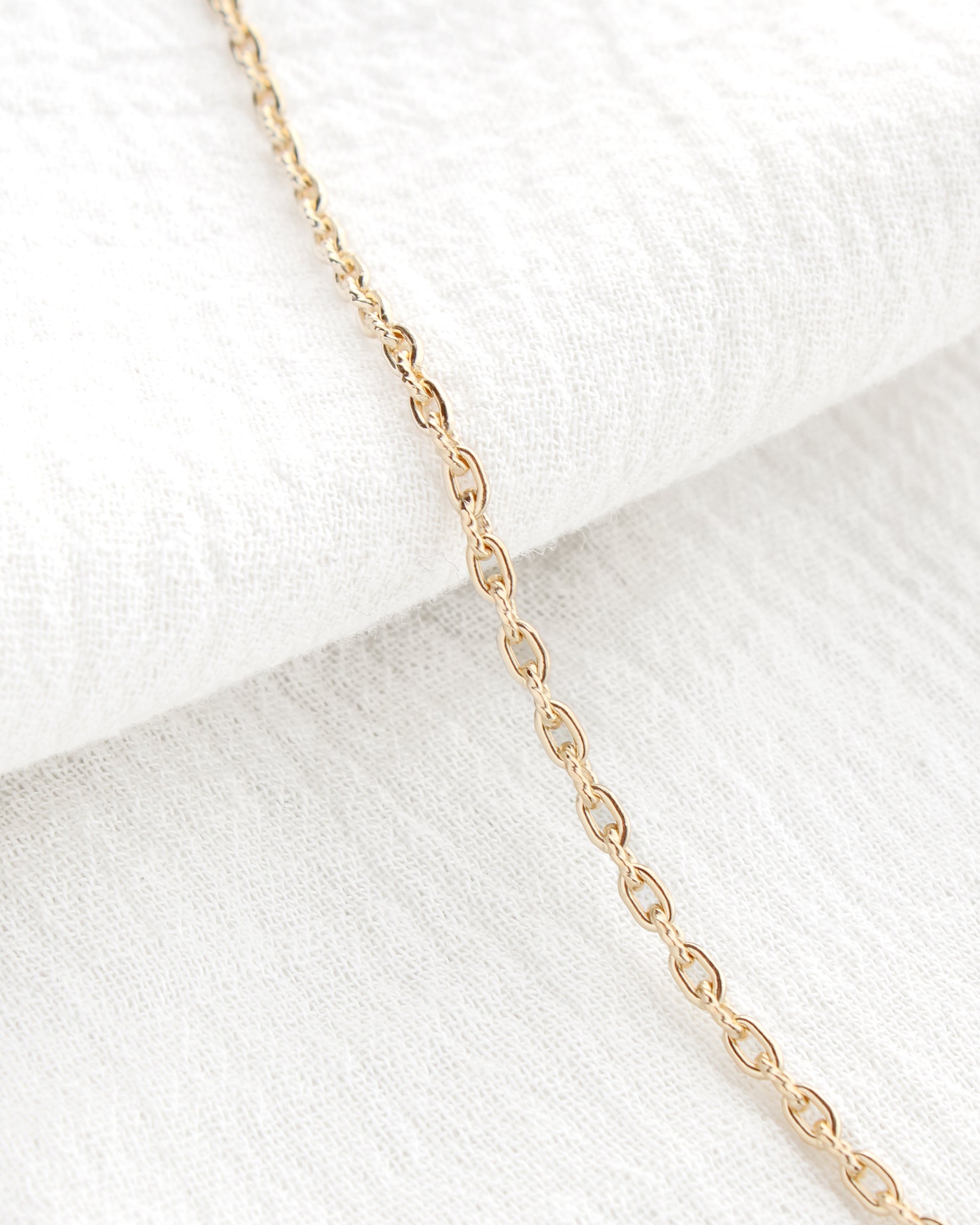 2.2mm alternate twisted paperclip chain, S248, G248