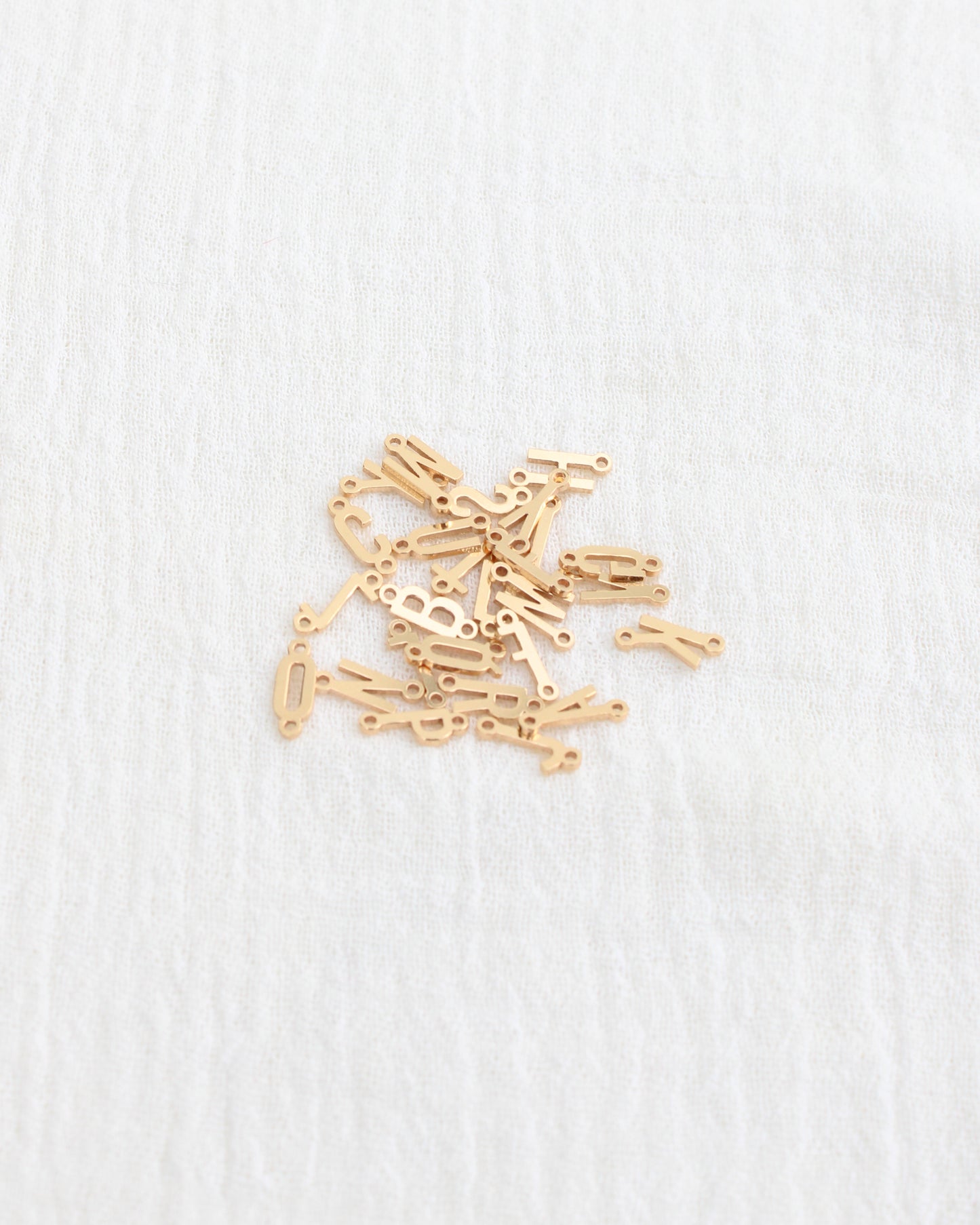 Uppercase Letter Connector, 8.9mm, 14k gold filled, CN441