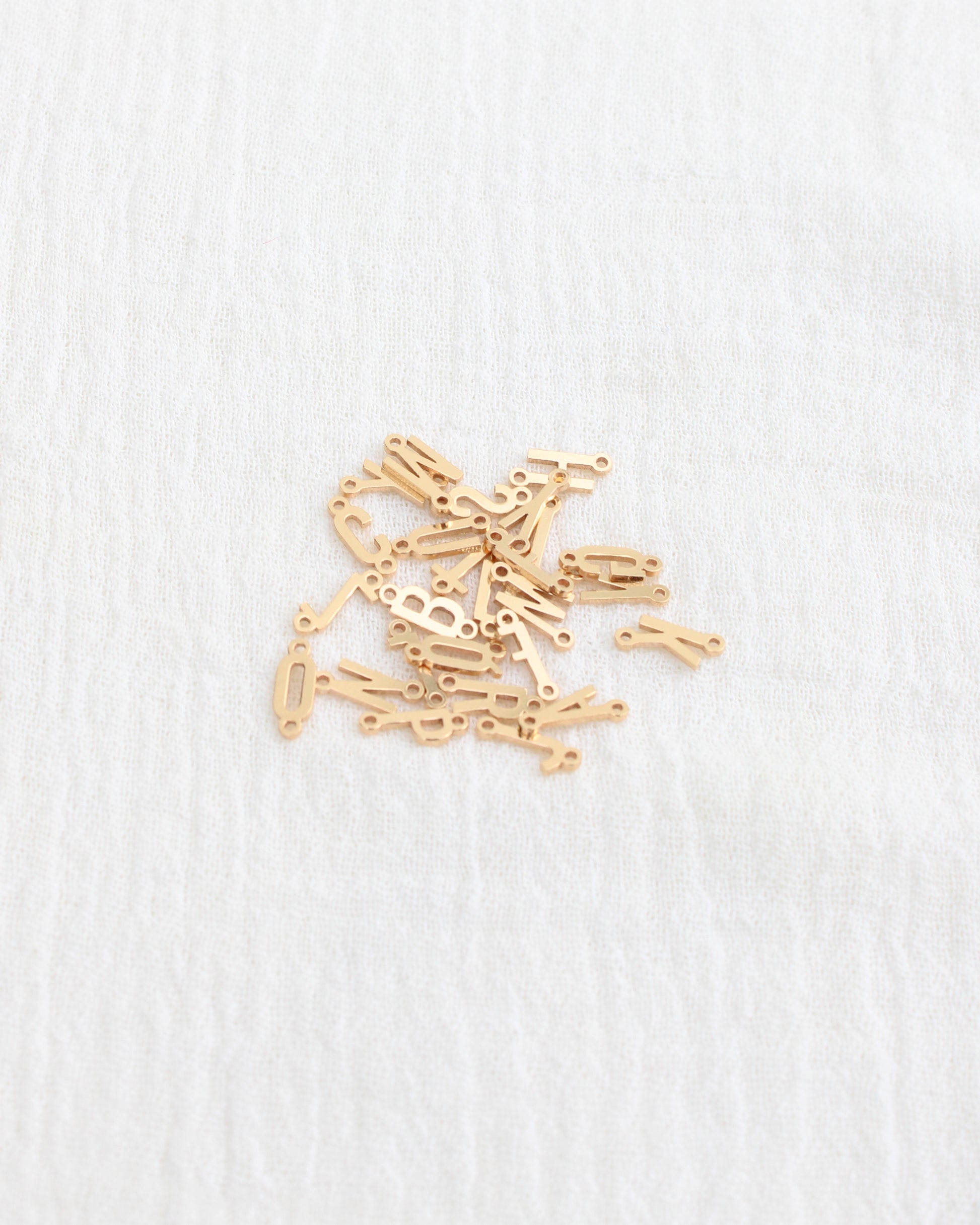 Uppercase Letter Connector, 8.9mm, 14k gold filled, CN441