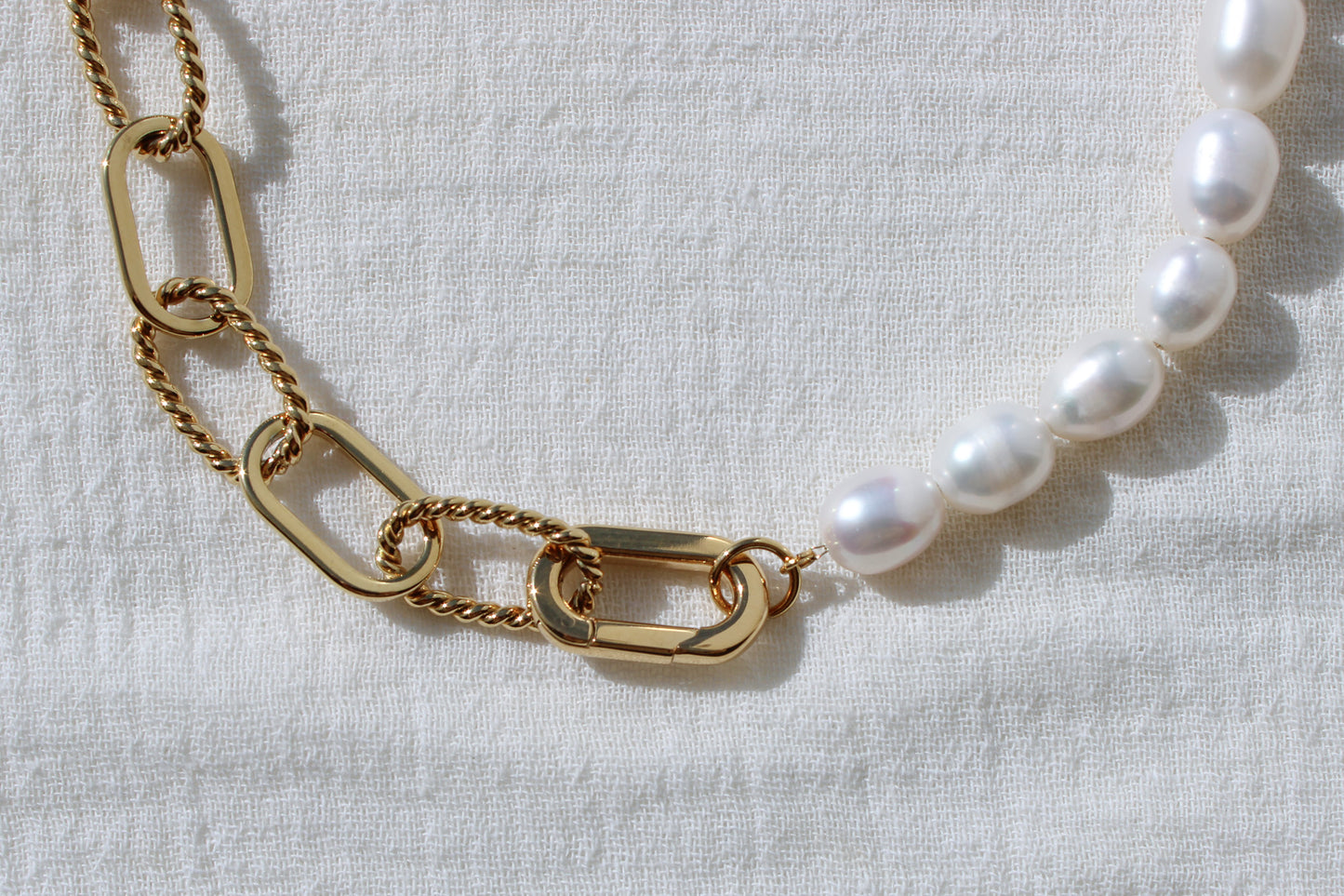 18" Pearl and Paperclip Necklace, N88