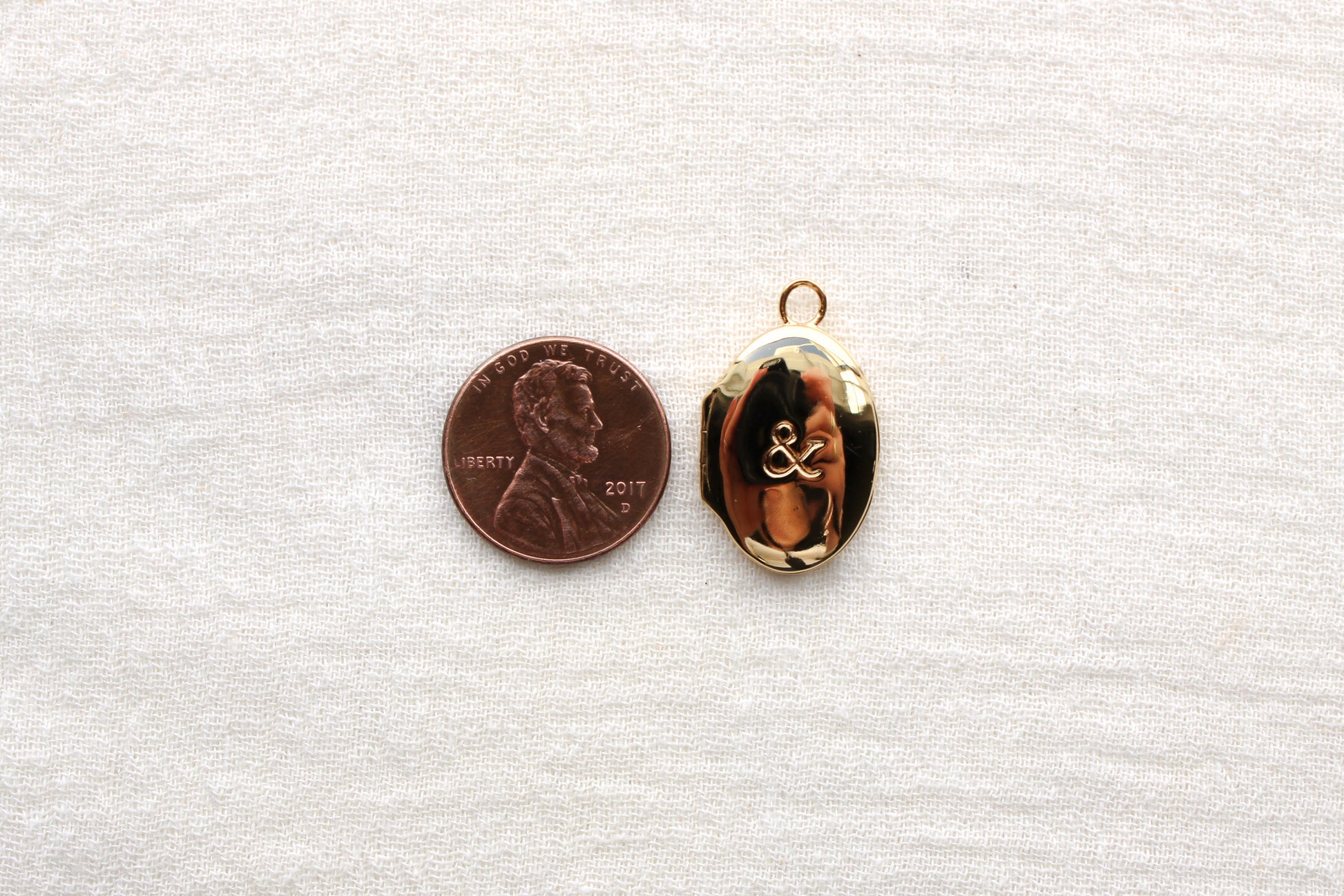 Ampersand Locket Charm, CH298