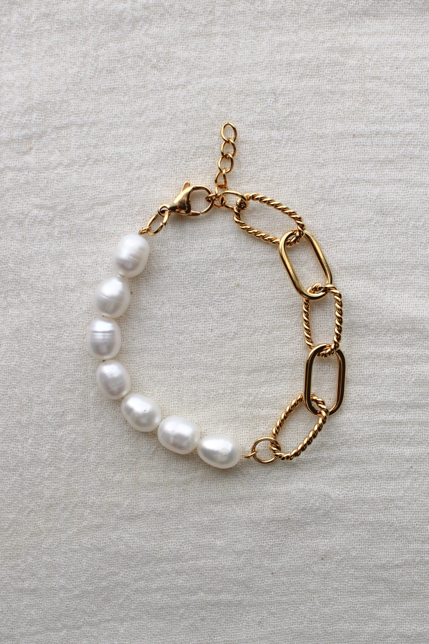 7.5" Pearl and Paperclip Bracelet, BR56