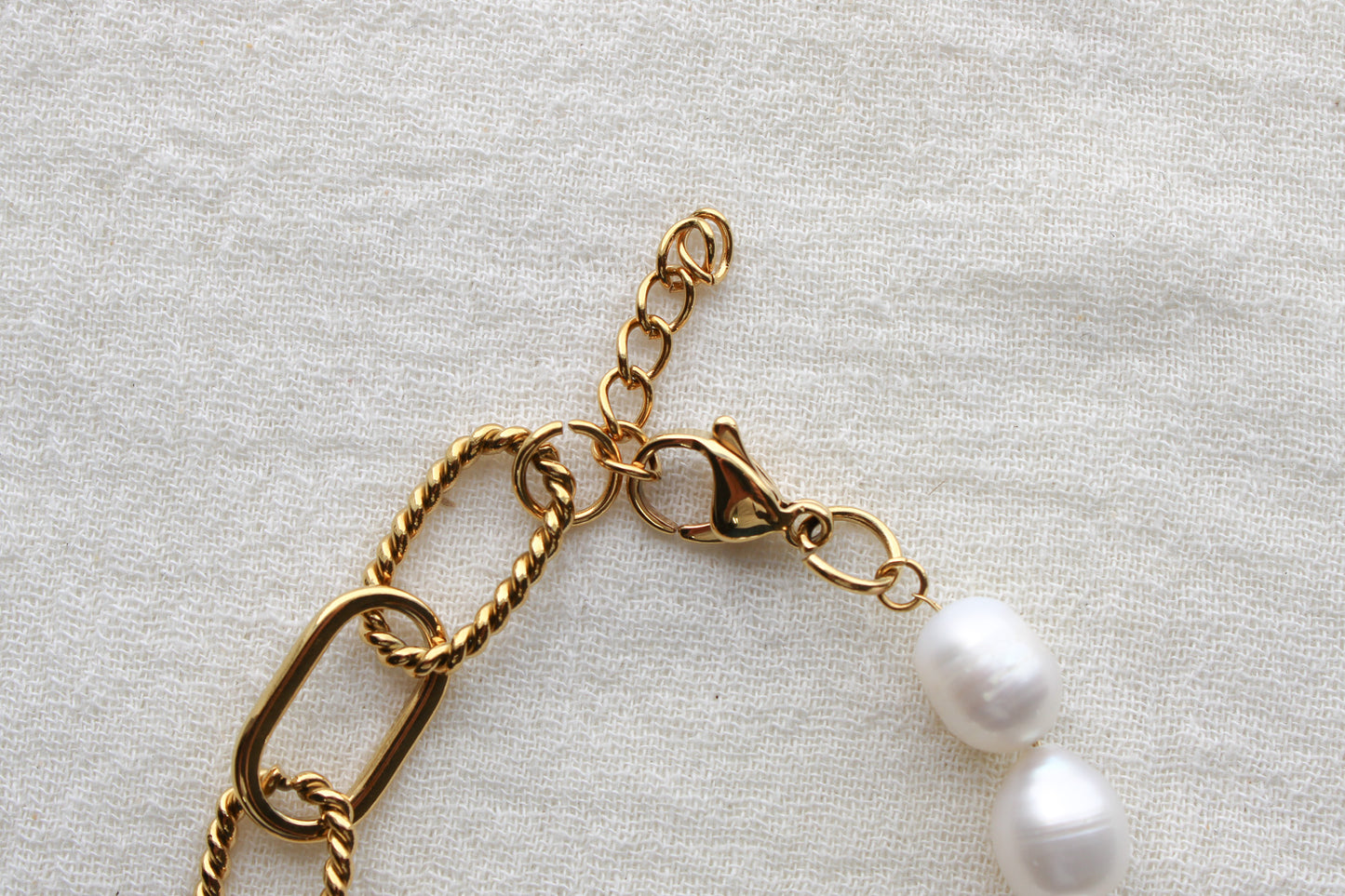 7.5" Pearl and Paperclip Bracelet, BR56