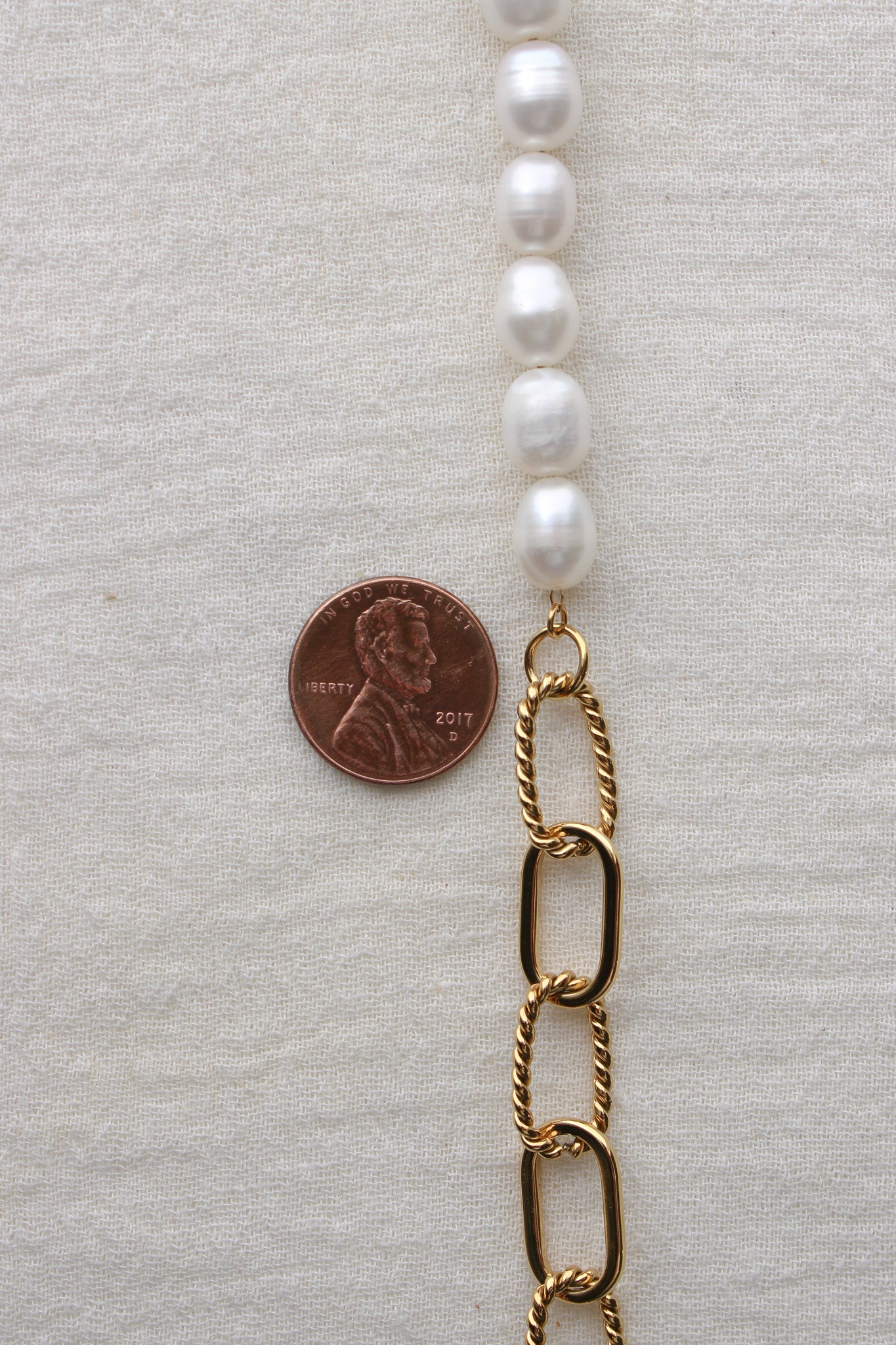 7.5" Pearl and Paperclip Bracelet, BR56