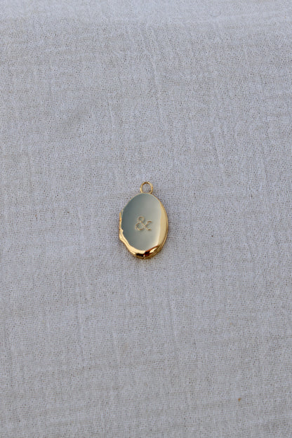 Ampersand Locket Charm, CH298