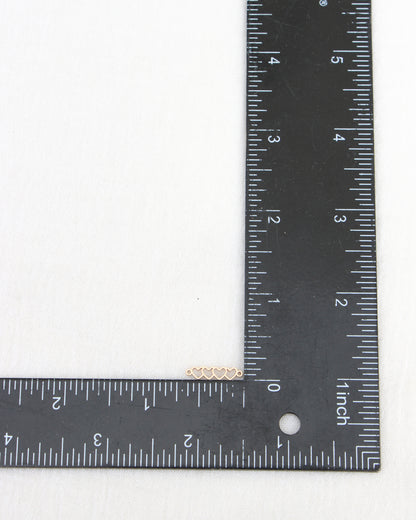 4 Linked Heart Outline Connector. CN438